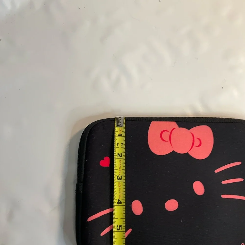 Hello kitty Sanrio mom berry logo black case